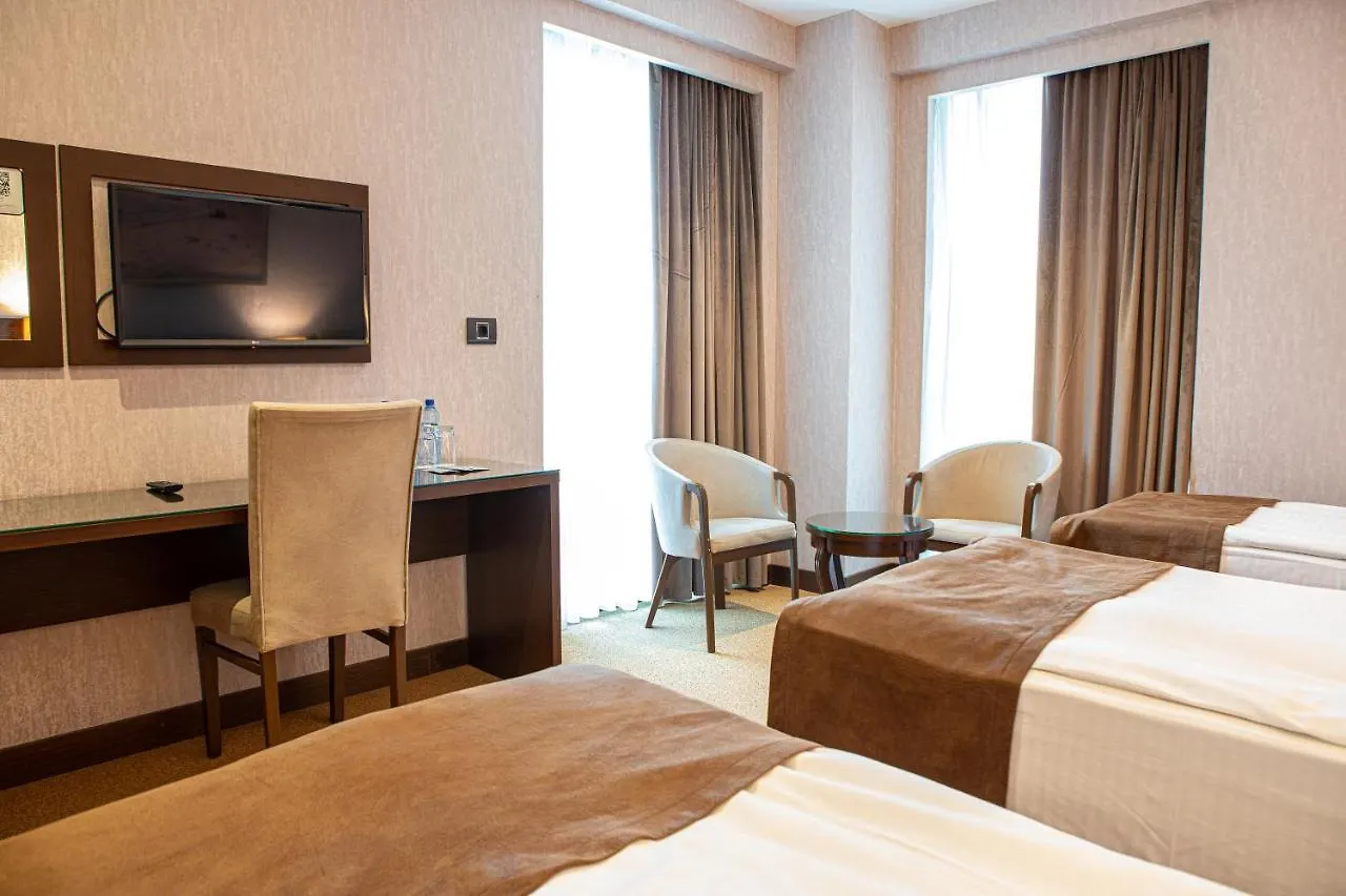The Diamond Hotel باكو